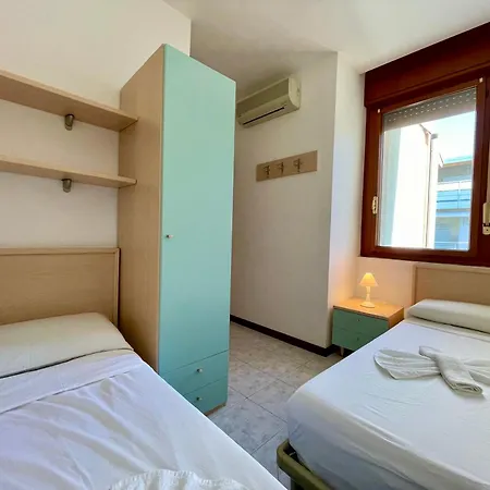 Frontemare 6 Posti Letto + Posto Auto Gratuito Lejlighed