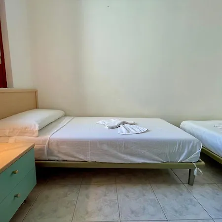 Frontemare 6 Posti Letto + Posto Auto Gratuito Lejlighed Bibione