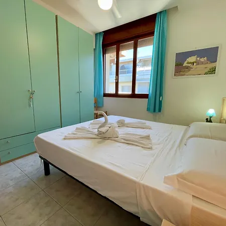Frontemare 6 Posti Letto + Posto Auto Gratuito Lejlighed Bibione